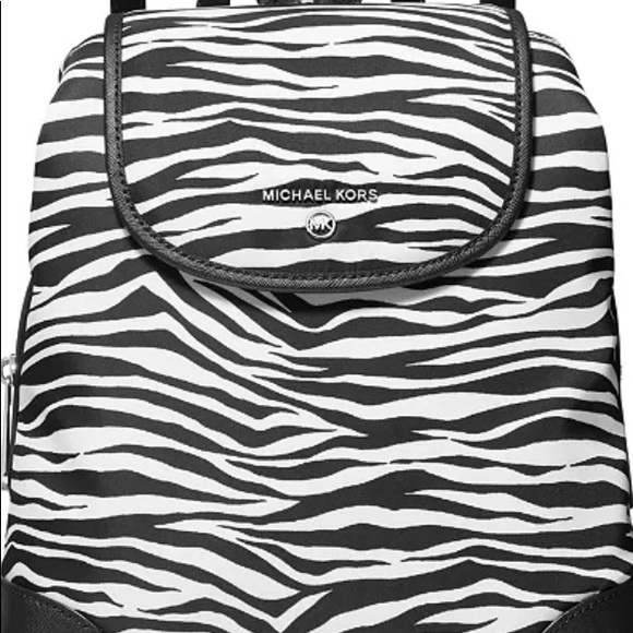 New Michael Kors Raven Medium Backpack - Picture 3 of 14